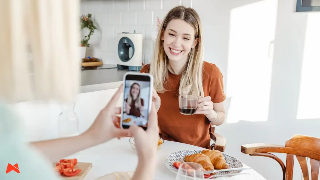 Uporabniško generirane vsebine s fotografijami in videi uporabnikov